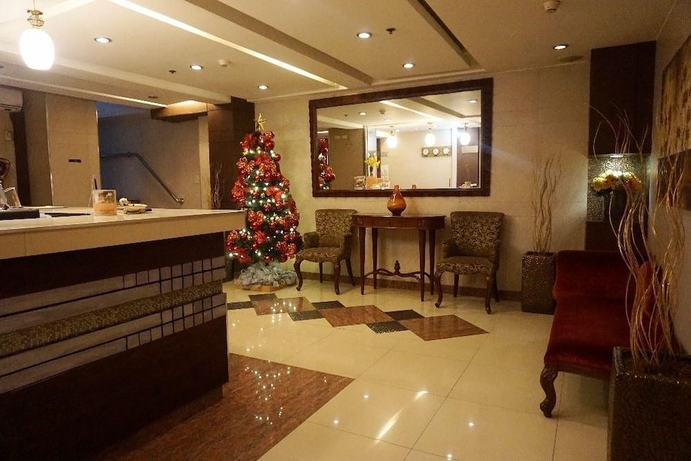 The Shila Philla Hotel Makati City Exterior foto